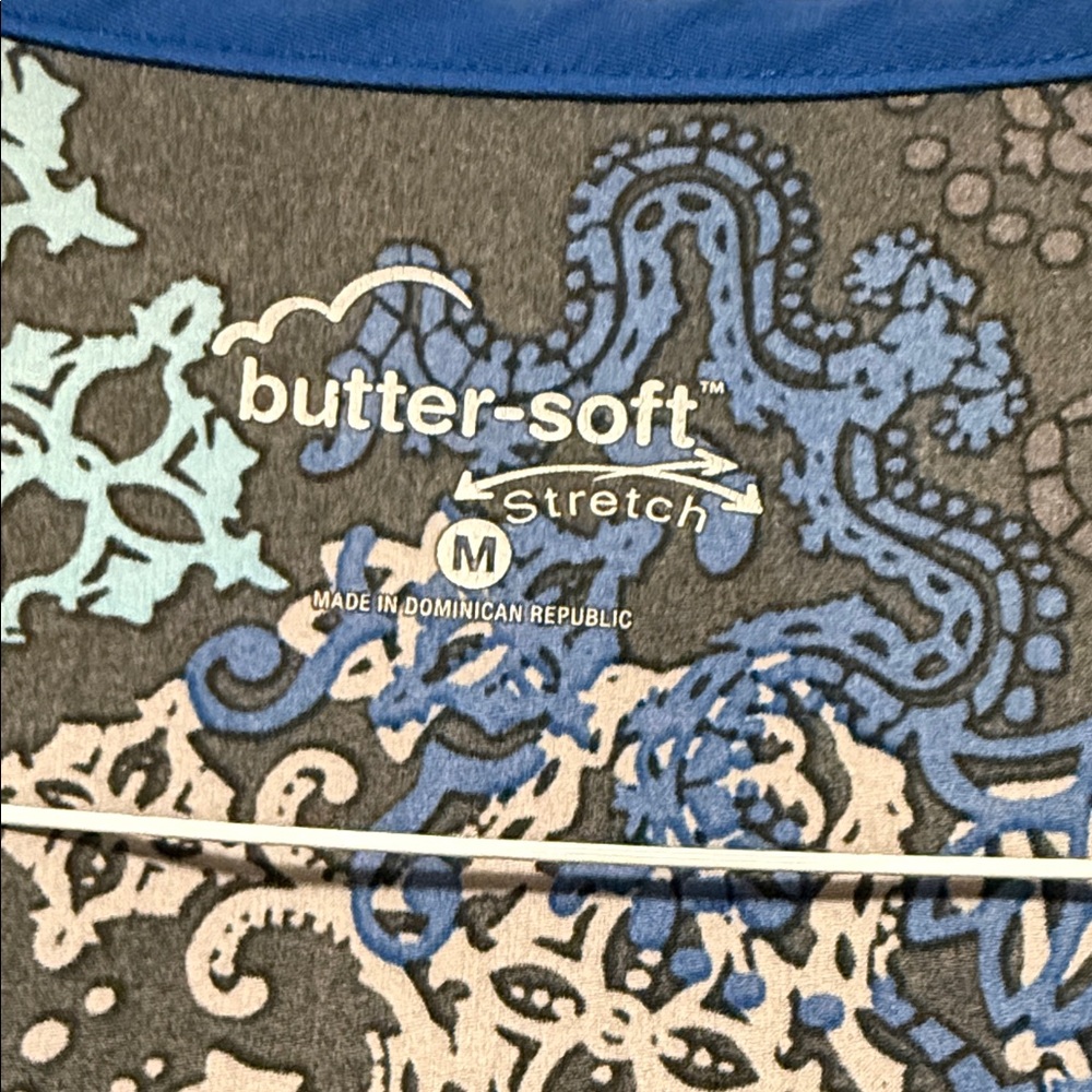 Buttersoft Stretch Black and Blue Patterned Short Sleeve Scrub Top - Picture 2 of 4